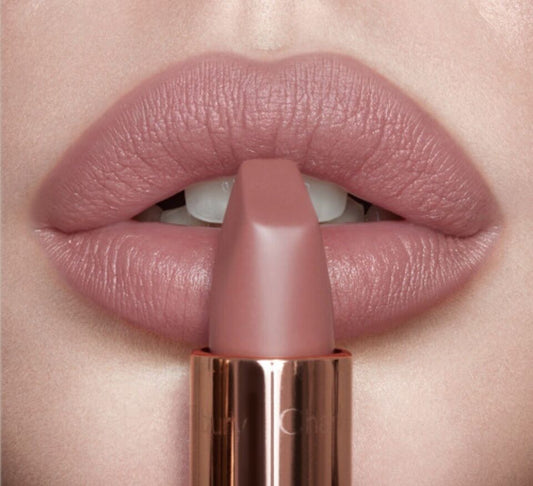 CHARLOTTE TILBURY Matte Revolution Lipstick PILLOW TALK MEDIUM .12oz Full Size